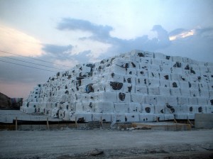 La melina suicida sui rifiuti